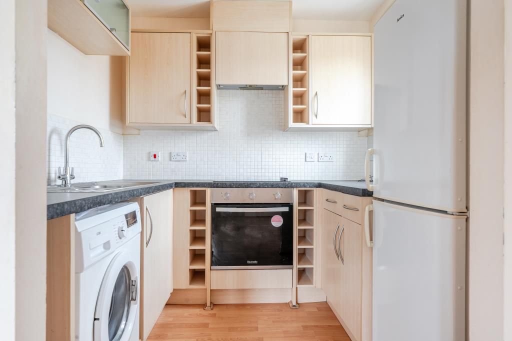 Property photo 3 of 13 Kitchen