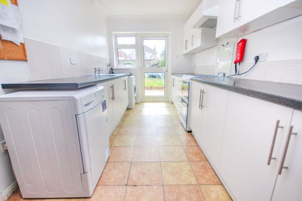 Property photo 2 of 13 Photo 17
