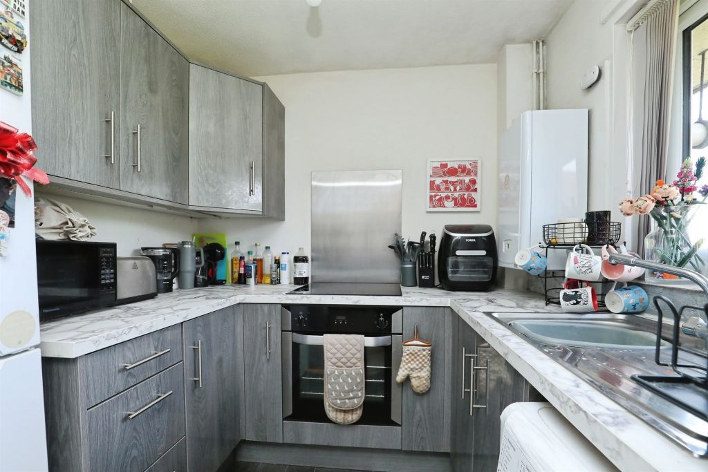 Property photo 3 of 19