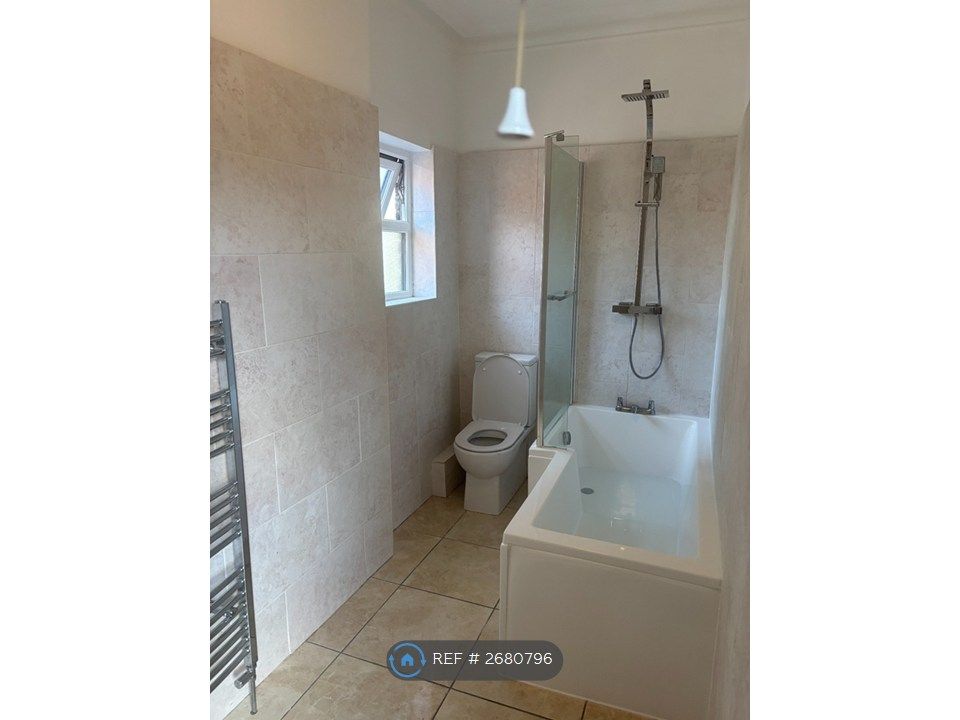 Property photo 3 of 4 Bathroom