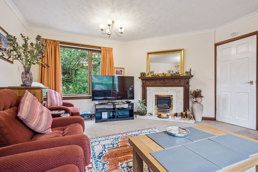 Property photo 3 of 24