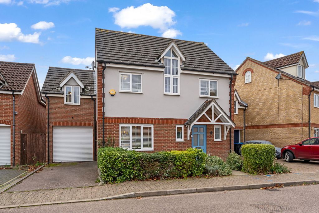 Property photo 3 of 35