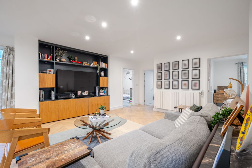 Property photo 3 of 25 1-694B152d3c49A-1393638-13-694A9Ca16B9Ea-1.Jpg