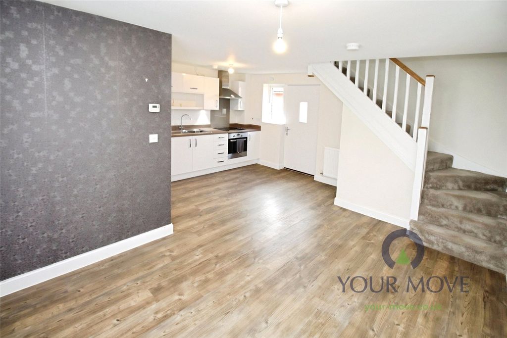 Property photo 2 of 15 Living/Dining Room