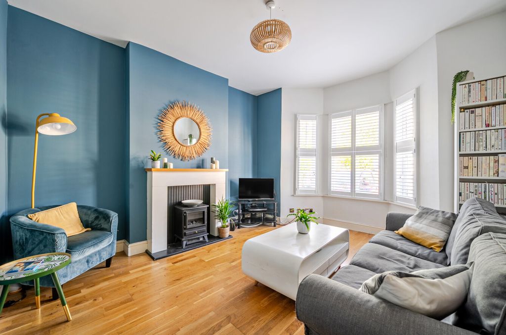 Property photo 2 of 19 1472627-11-6A3578...