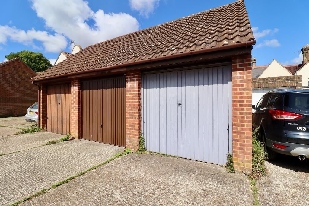 Property photo 3 of 14 Photo 3