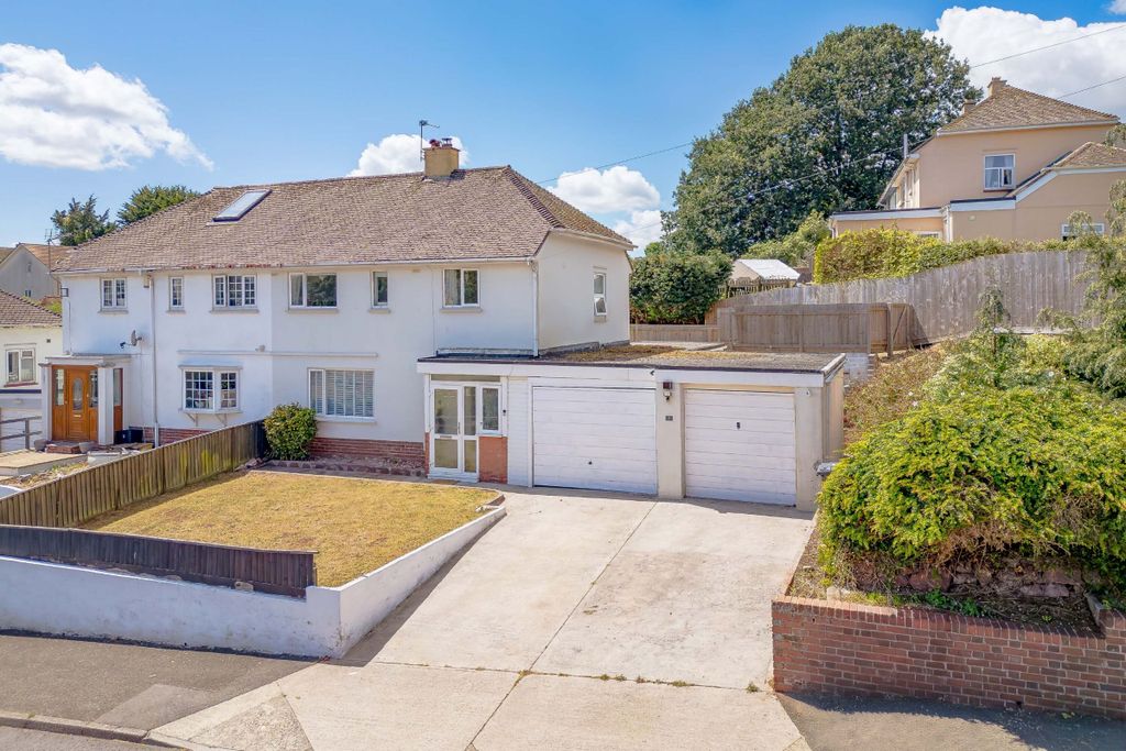Property photo 1 of 21