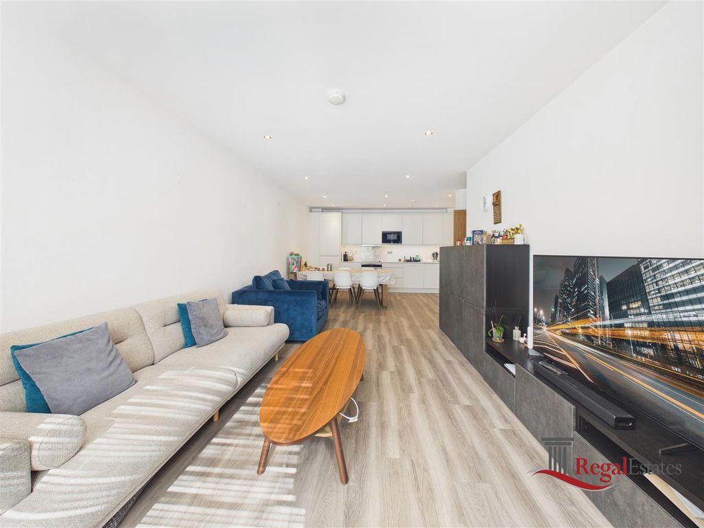 Property photo 1 of 8 Cam02489G0-Pr0316-Still007.Jpg