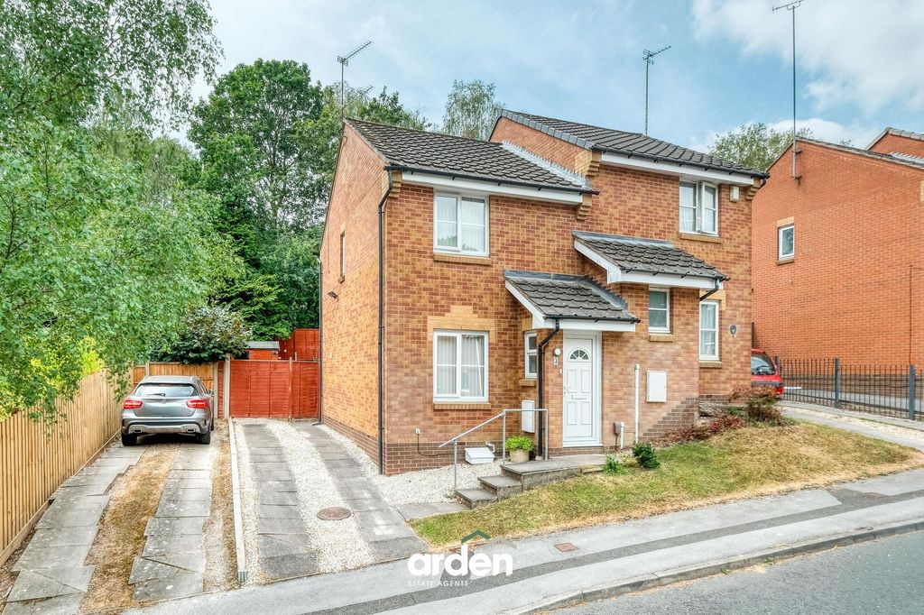 Property photo 1 of 11