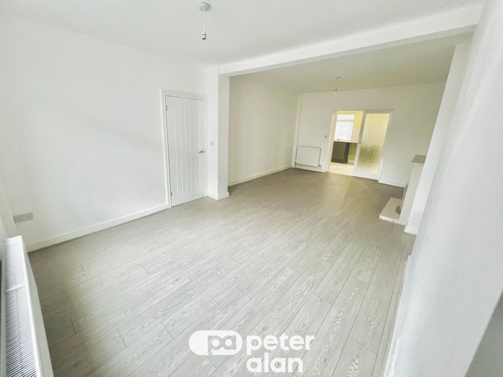 Property photo 3 of 14 Image