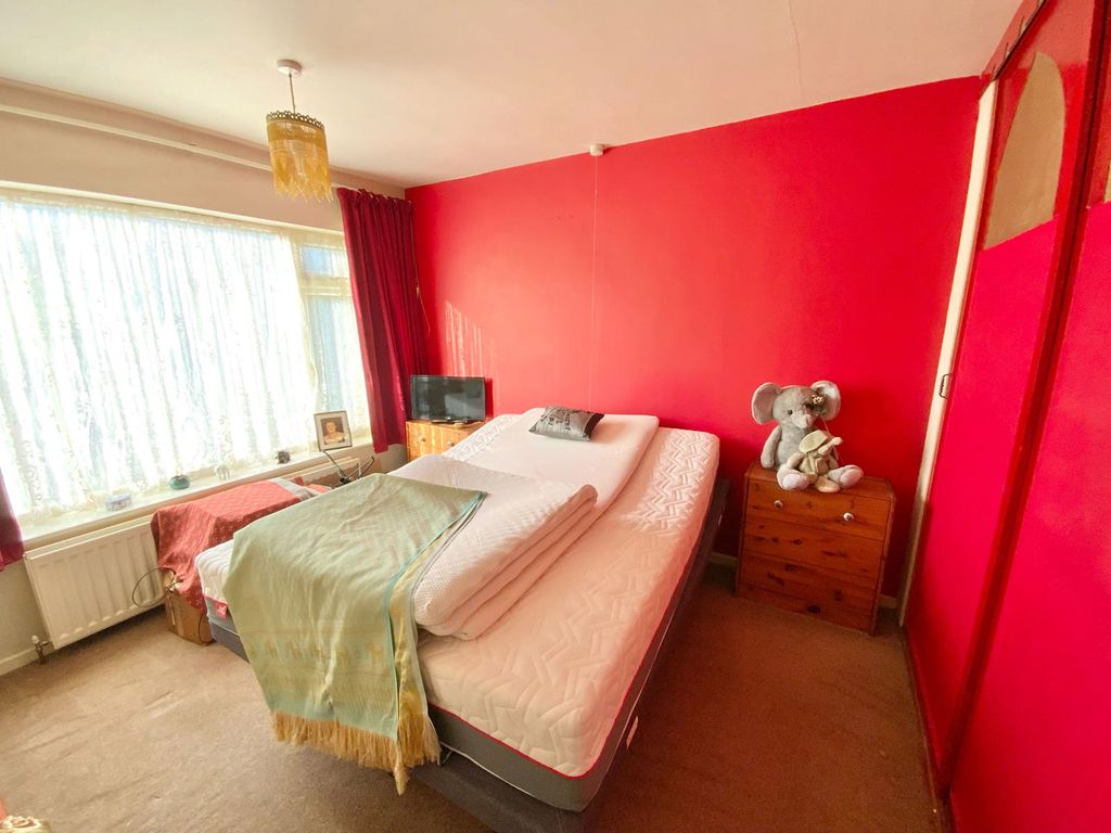 Property photo 3 of 6