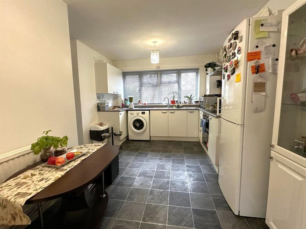 Property photo 2 of 12 Kitchen Diner Image 2 .Jpeg