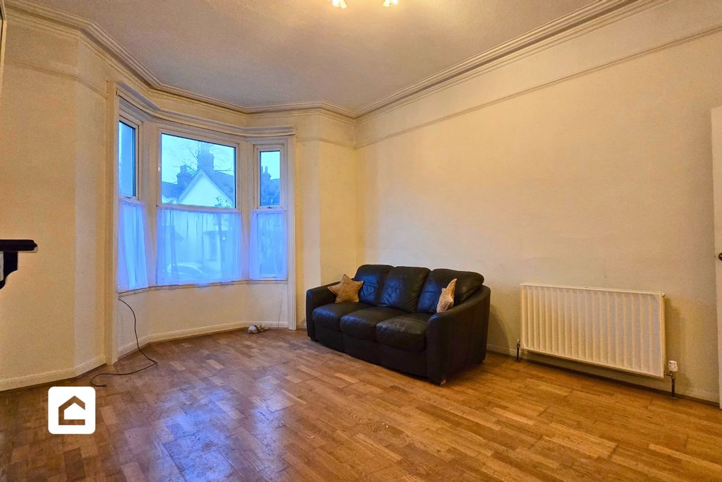 Property photo 2 of 7 2