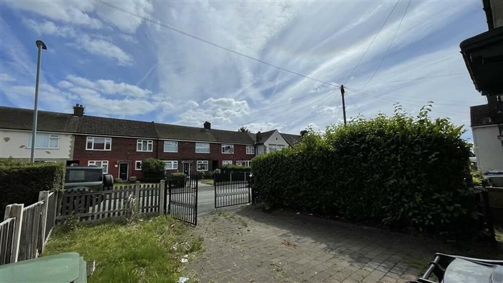 Property photo 2 of 18