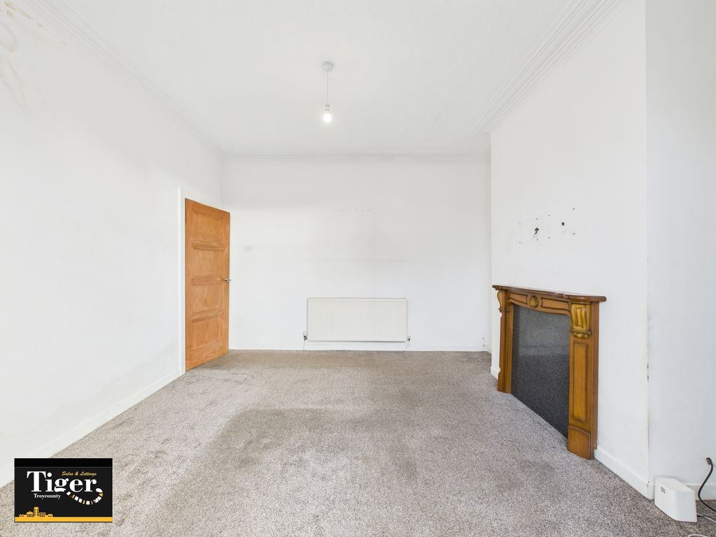 Property photo 3 of 16 Cam03440G0-Pr0501-Still004