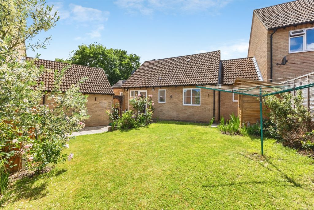 Property photo 2 of 19