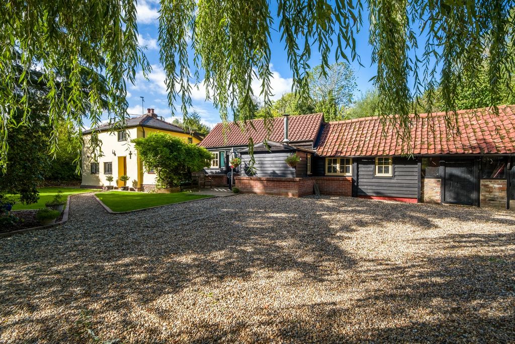 Property photo 2 of 48 1440Px-The Old Forge-2