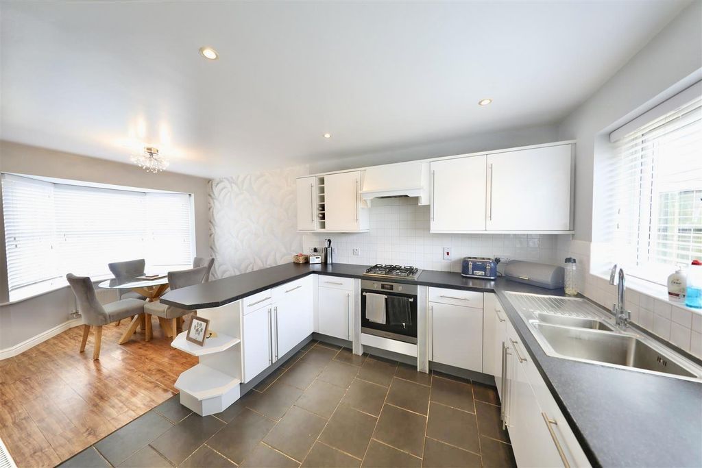 Property photo 2 of 25 0Ar4Uobsf0O2Z5U9Atdvgq.Jpg