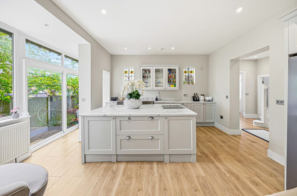 Property photo 2 of 38 Kitchen