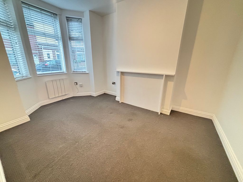 Property photo 2 of 9 Image