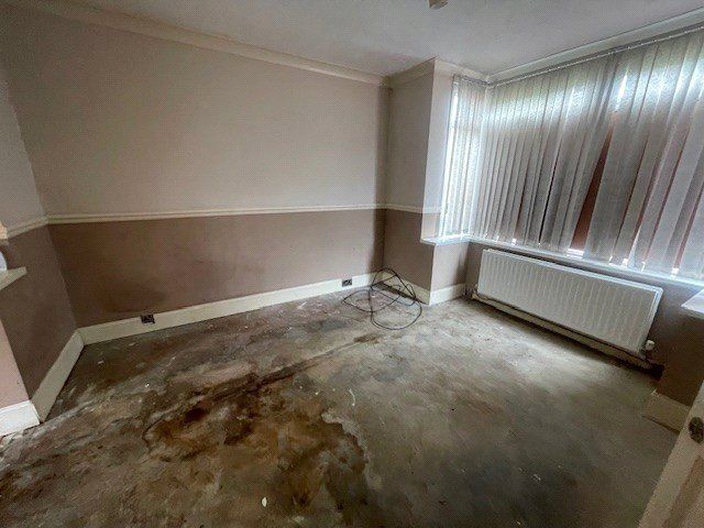 Property photo 3 of 8 Picture No. 04