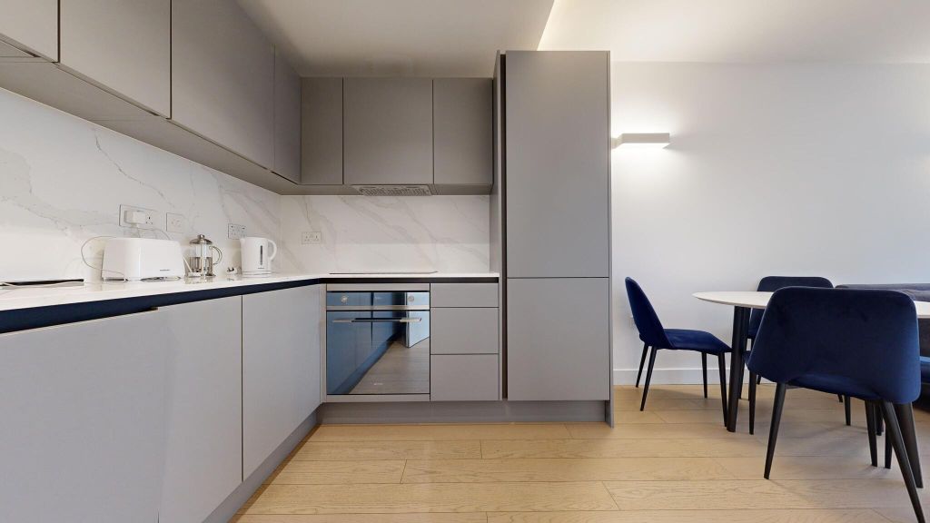 Property photo 2 of 21 Kitchen