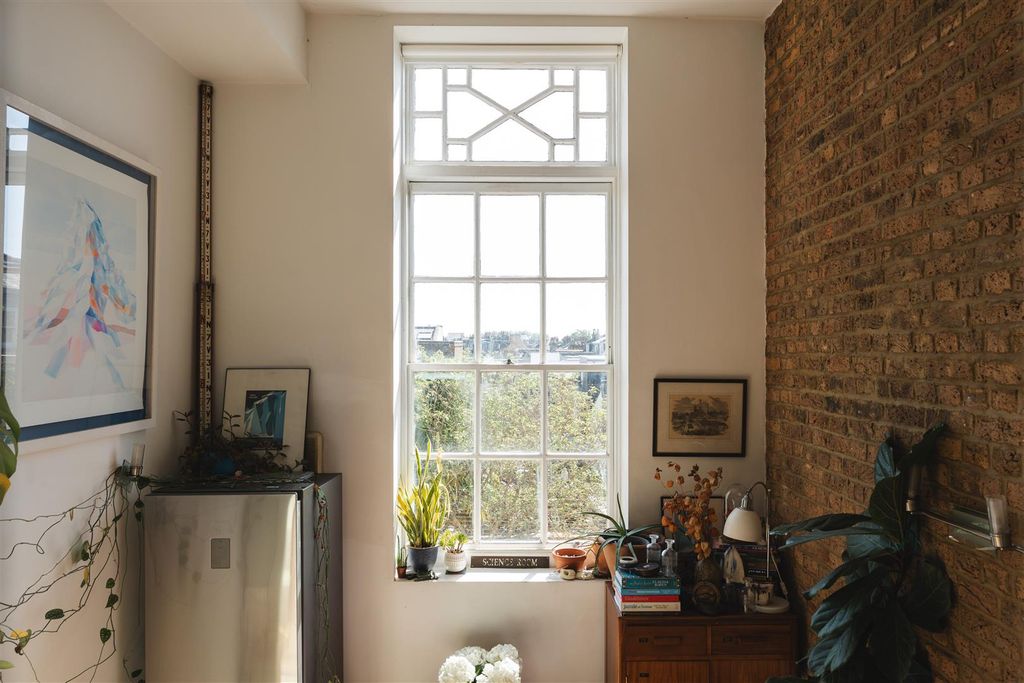 Property photo 3 of 26 Scholars Place-1.Jpg