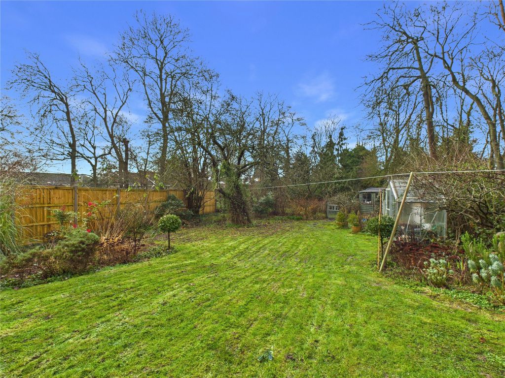 Property photo 2 of 25 Picture No. 18