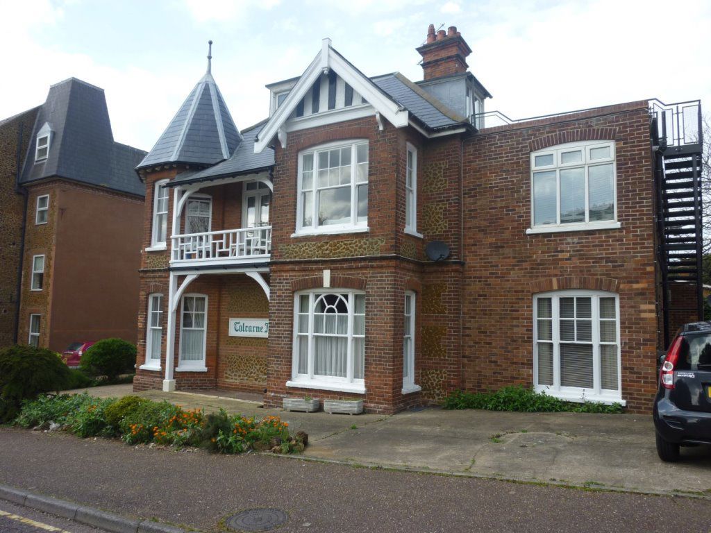 Property photo 1 of 8