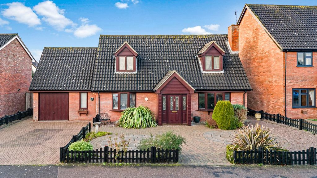 Property photo 1 of 20