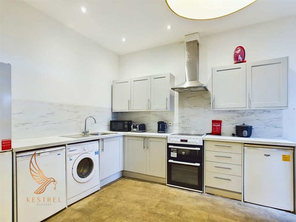 Property photo 1 of 7 1.Png