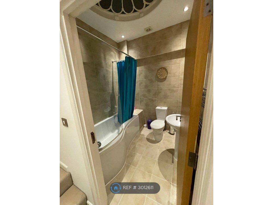 Property photo 1 of 4