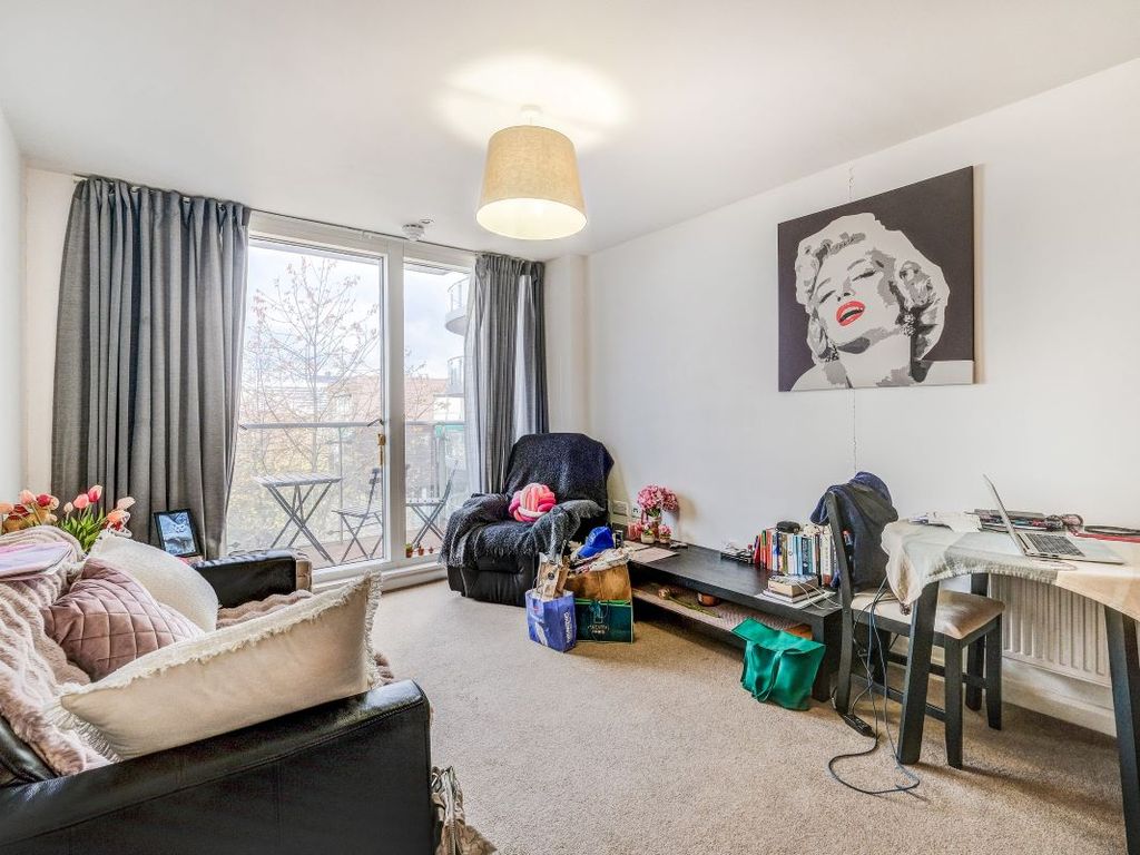 Property photo 2 of 9