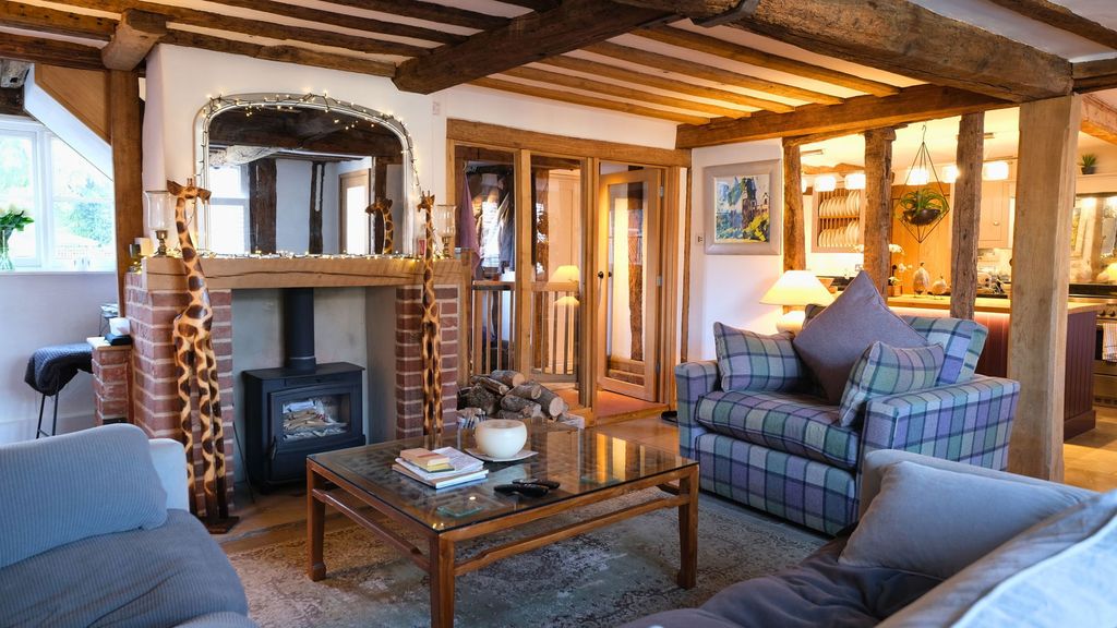 Property photo 3 of 41