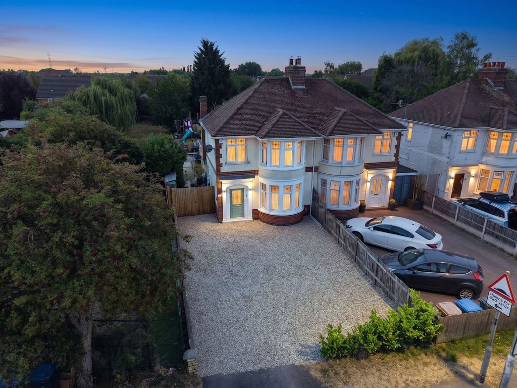Property photo 1 of 34