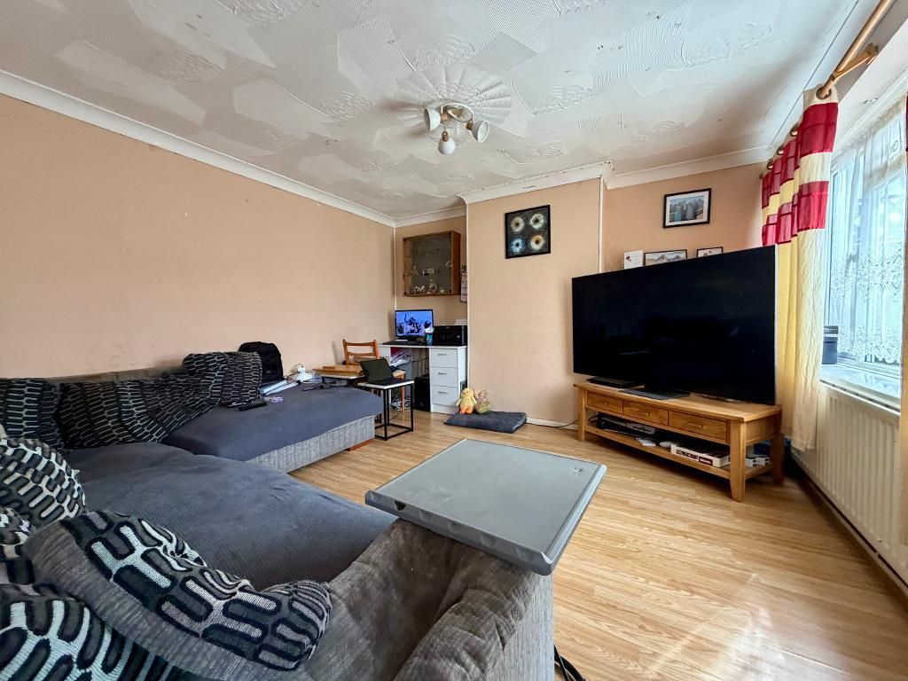 Property photo 2 of 12 Photo 2