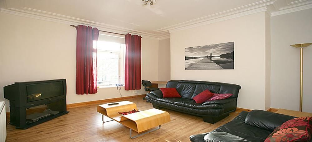 Property photo 1 of 5 Whitehall Place 40 (08) 100