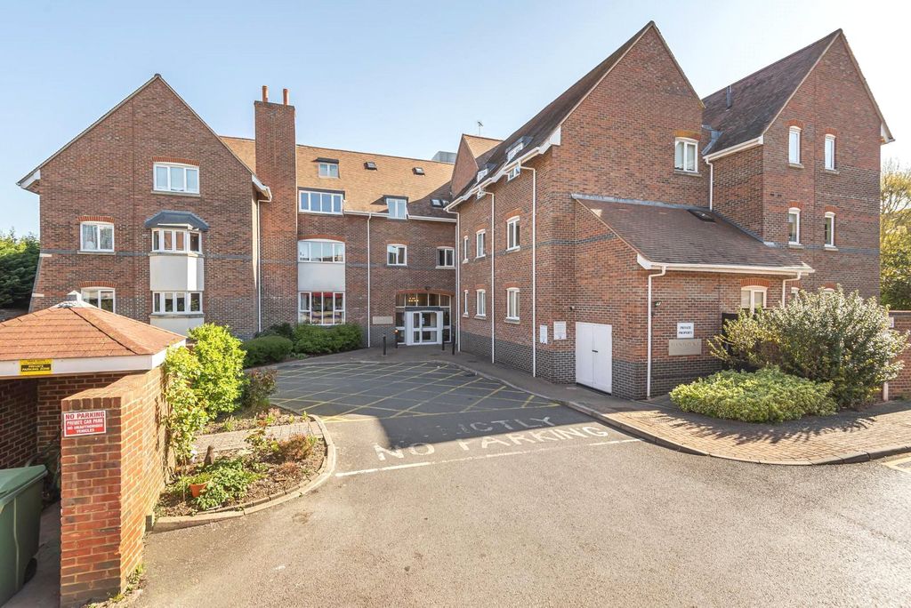 Property photo 1 of 14 Picture No. 15