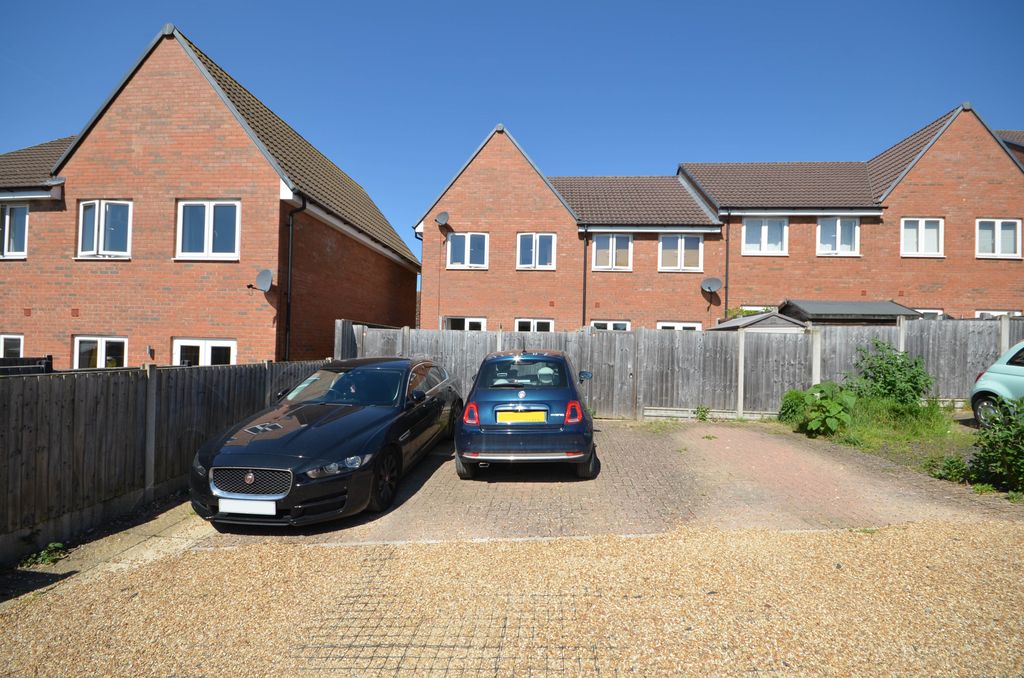 Property photo 2 of 11
