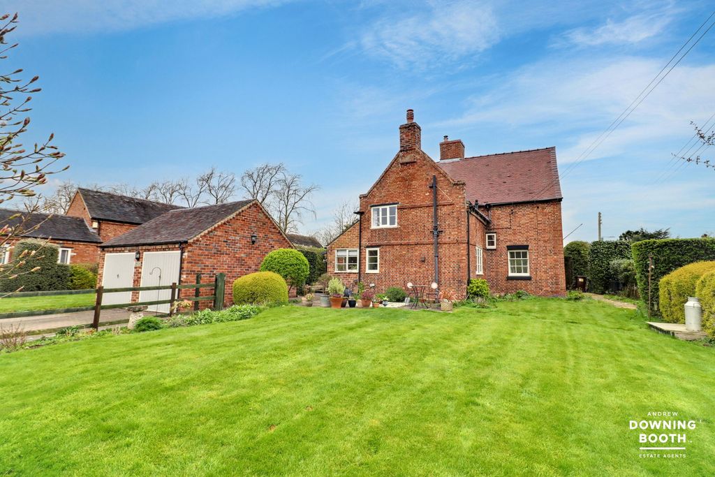 Property photo 1 of 37