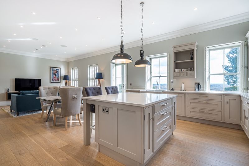 Property photo 2 of 27 Photo 5