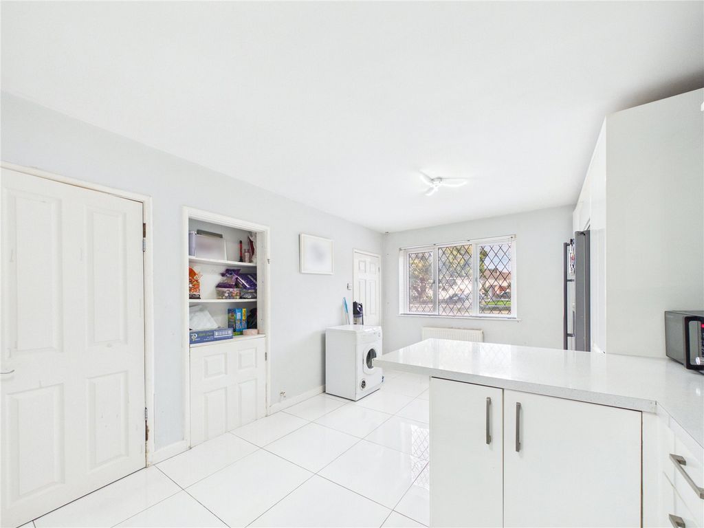 Property photo 3 of 23 Picture No. 05