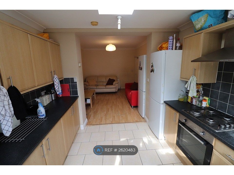 Property photo 2 of 23