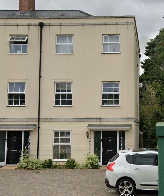 Property photo 1 of 4 Front View