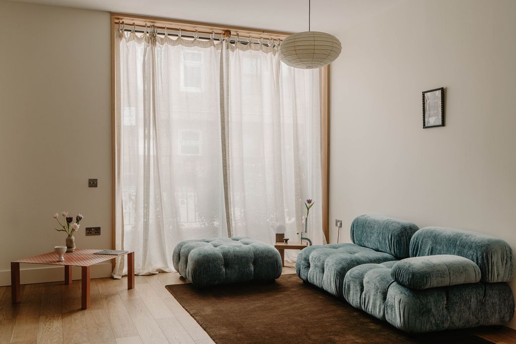 Property photo 3 of 25 265910 - Stoke Newington High Street_Re-Edits_High Res-5.Jpg