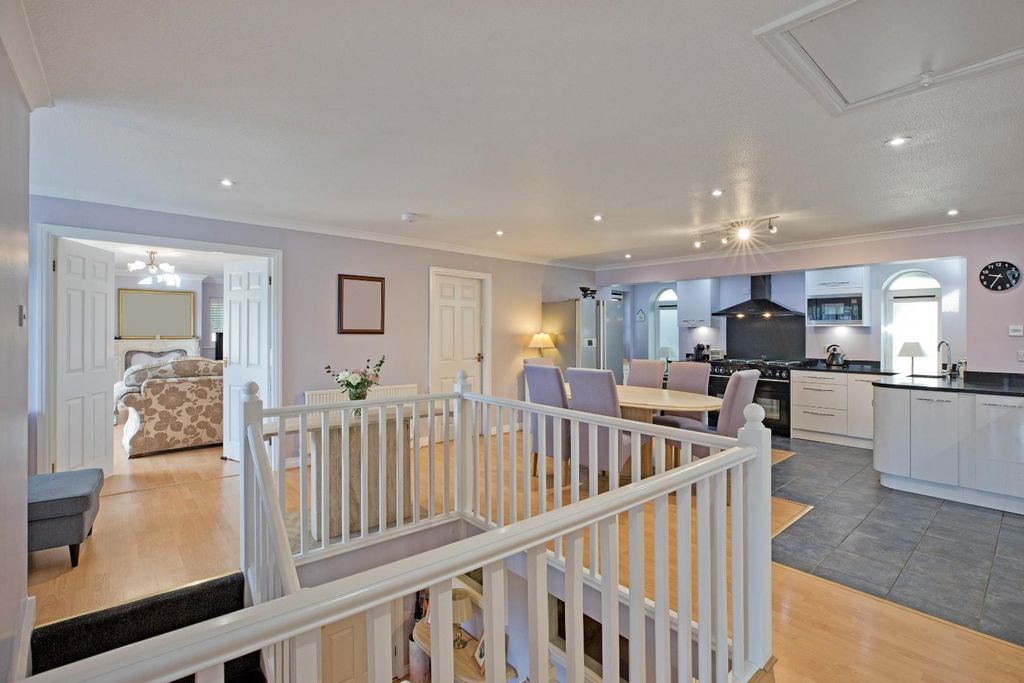 Property photo 2 of 38 Img_6584.Jpg