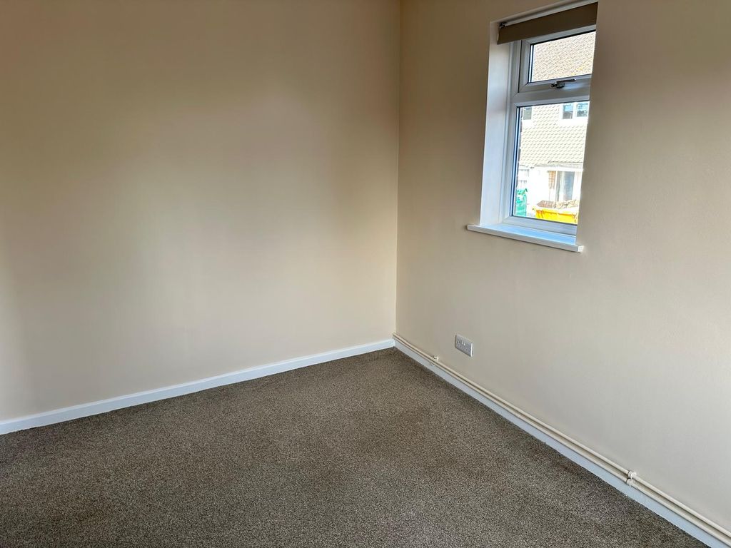 Additional image 6 of 2 bed flat for saleMeadow Close, Stratford-Upon-Avon CV37