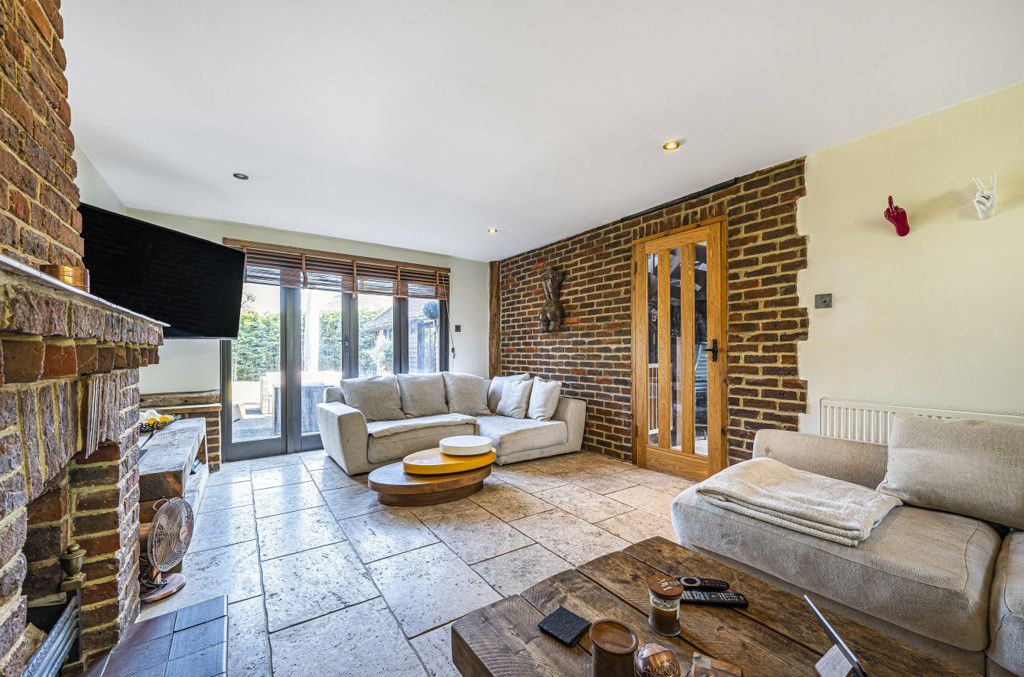 Property photo 2 of 18 991199 (2).Jpg