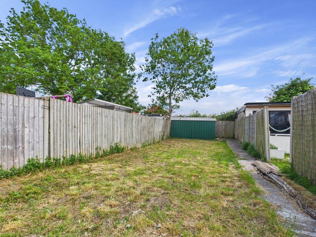 Property photo 2 of 3 Picture No. 16