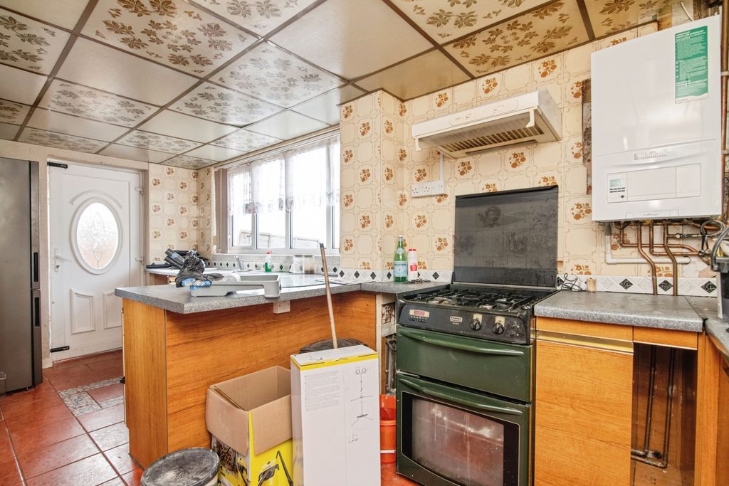 Property photo 2 of 15